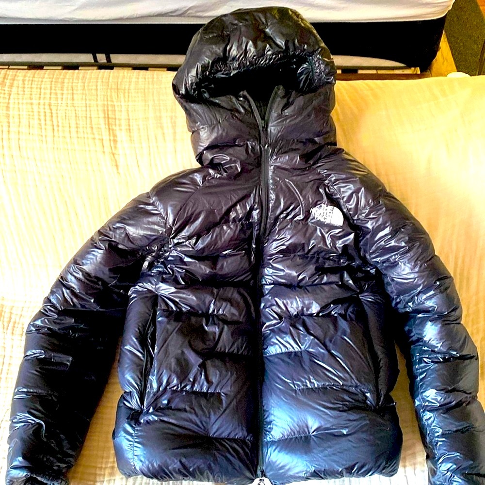 - NWOT NORTH FACE SUMMIT PUMORI Down puffer size Medium Black